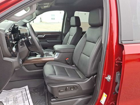 Certified 2024 Chevrolet Silverado 1500 LT Trail Boss w/ Convenience Package II image 13