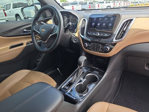 Used 2023 Chevrolet Equinox Premier FWD image 16