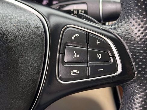 Used 2015 Mercedes-Benz C 300 4MATIC Sedan image 24