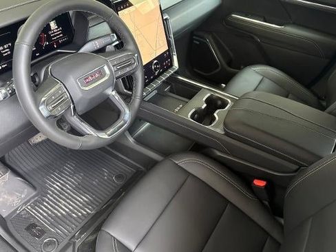 New 2026 GMC Acadia Elevation w/ Elevation Premium Package AWD/4WD image 9