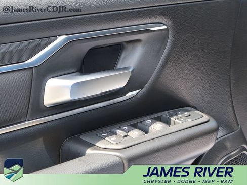 Used 2026 RAM 1500 Big Horn w/ Night Edition AWD/4WD image 20