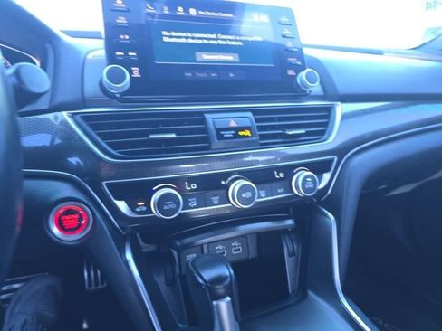 Used 2022 Honda Accord Sport image 11