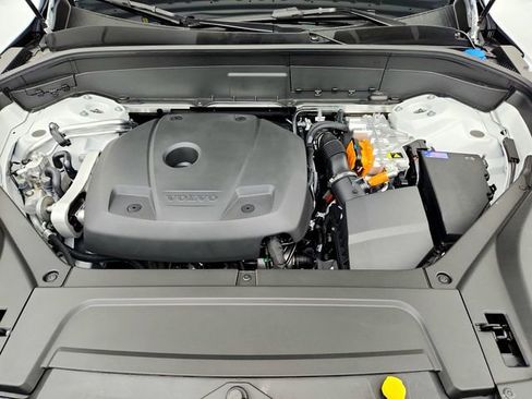 New 2025 Volvo XC90 T8 Ultra w/ Protection Package Premier image 20