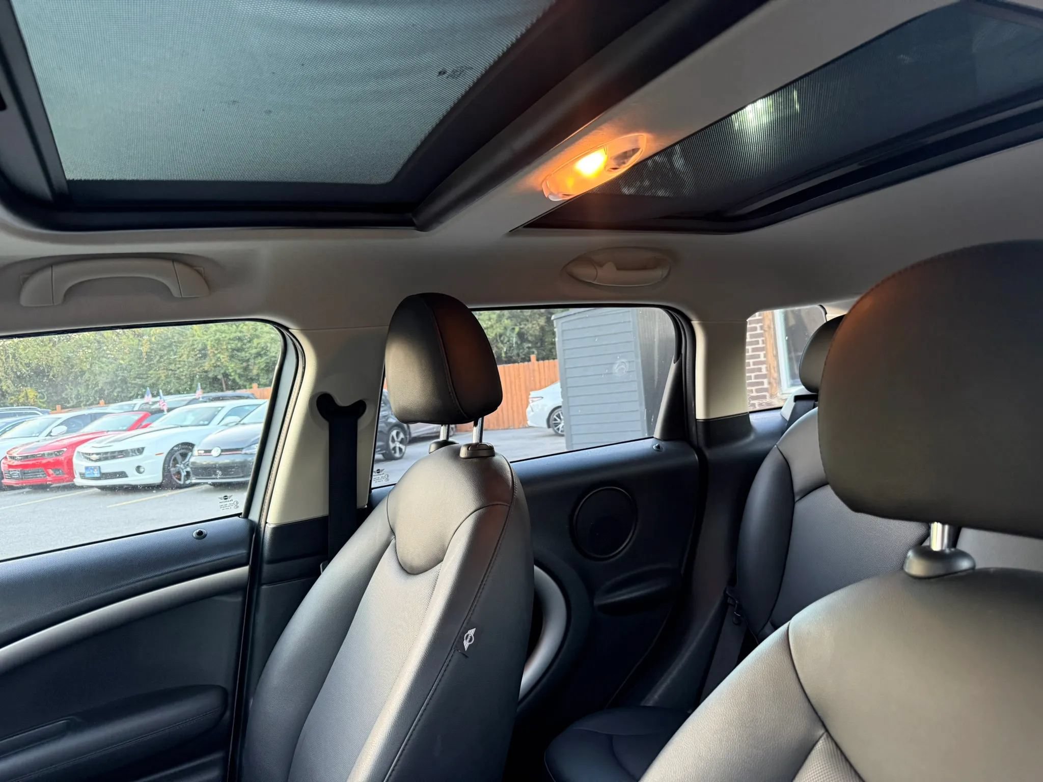 Used 2014 MINI Cooper Countryman FWD image 3