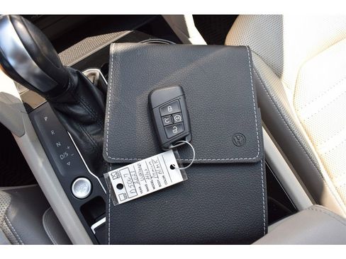 Used 2021 Volkswagen Atlas SEL Premium image 40