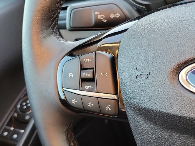 Certified 2023 Ford Escape Active AWD/4WD image 15