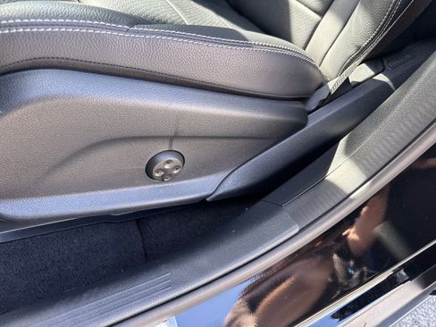 Used 2022 Mercedes-Benz GLC 300 image 24
