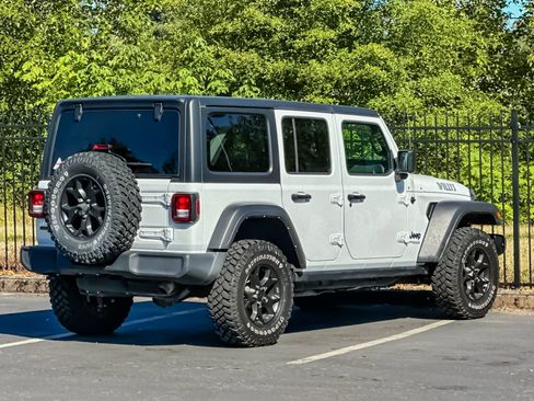 Used 2022 Jeep Wrangler Unlimited Sport AWD/4WD image 3