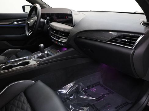Used 2026 Cadillac CT5 V Blackwing w/ Carbon Fiber 2 Package RWD image 91