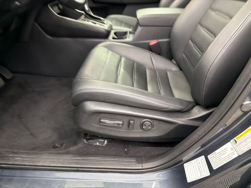 Used 2025 Honda CR-V EX-L image 10