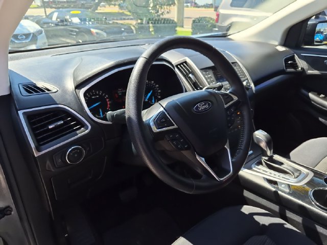 Used 2016 Ford Edge SEL AWD/4WD image 10