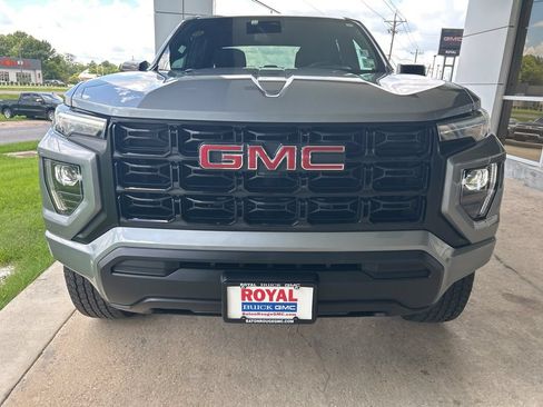 Used 2024 GMC Canyon Elevation RWD image 3