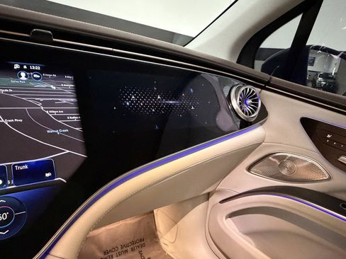 Certified 2023 Mercedes-Benz EQS 580 4MATIC SUV image 37