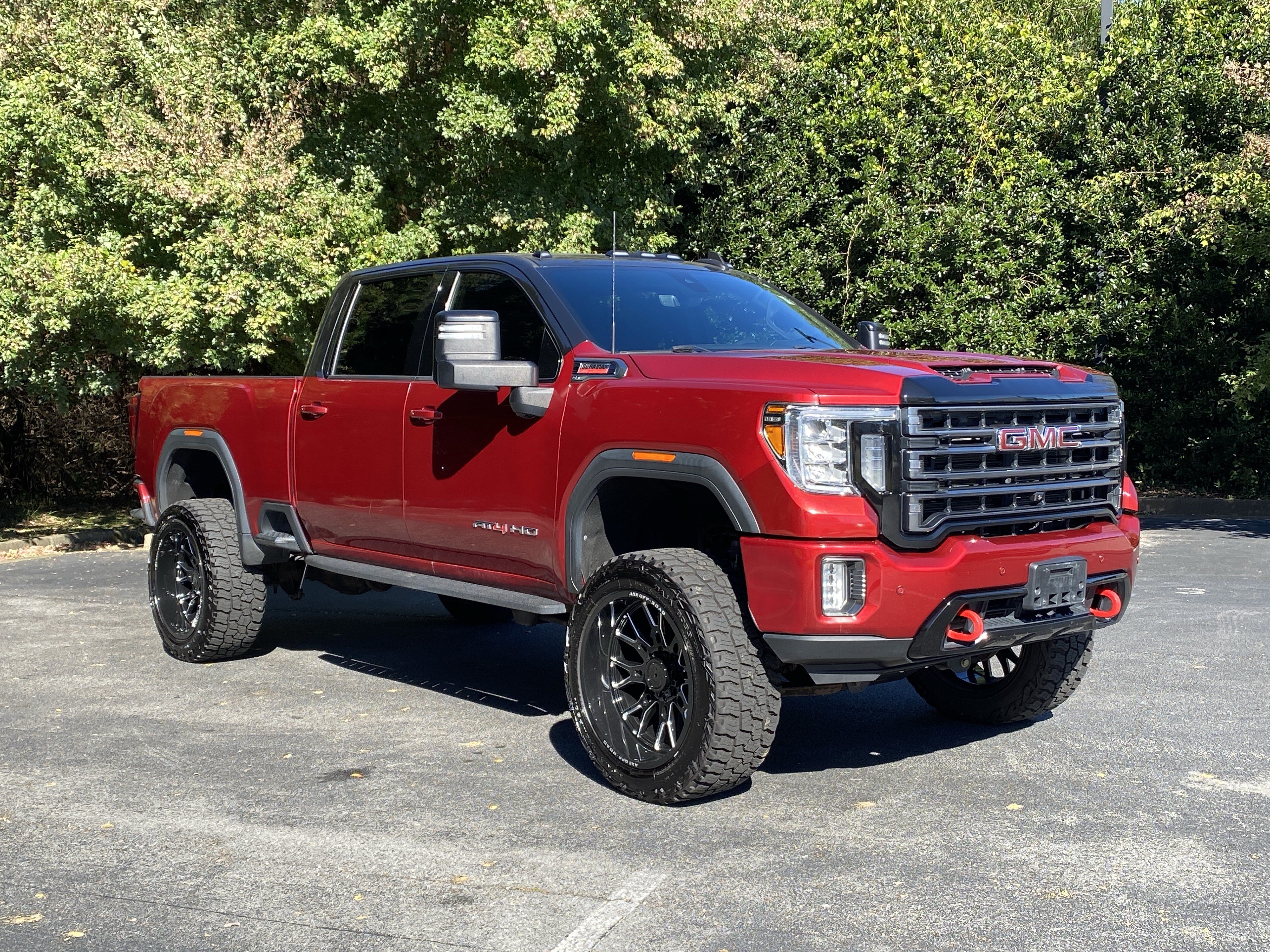 Used 2021 GMC Sierra 2500 AT4 w/ AT4 Premium Plus Package AWD/4WD image 2