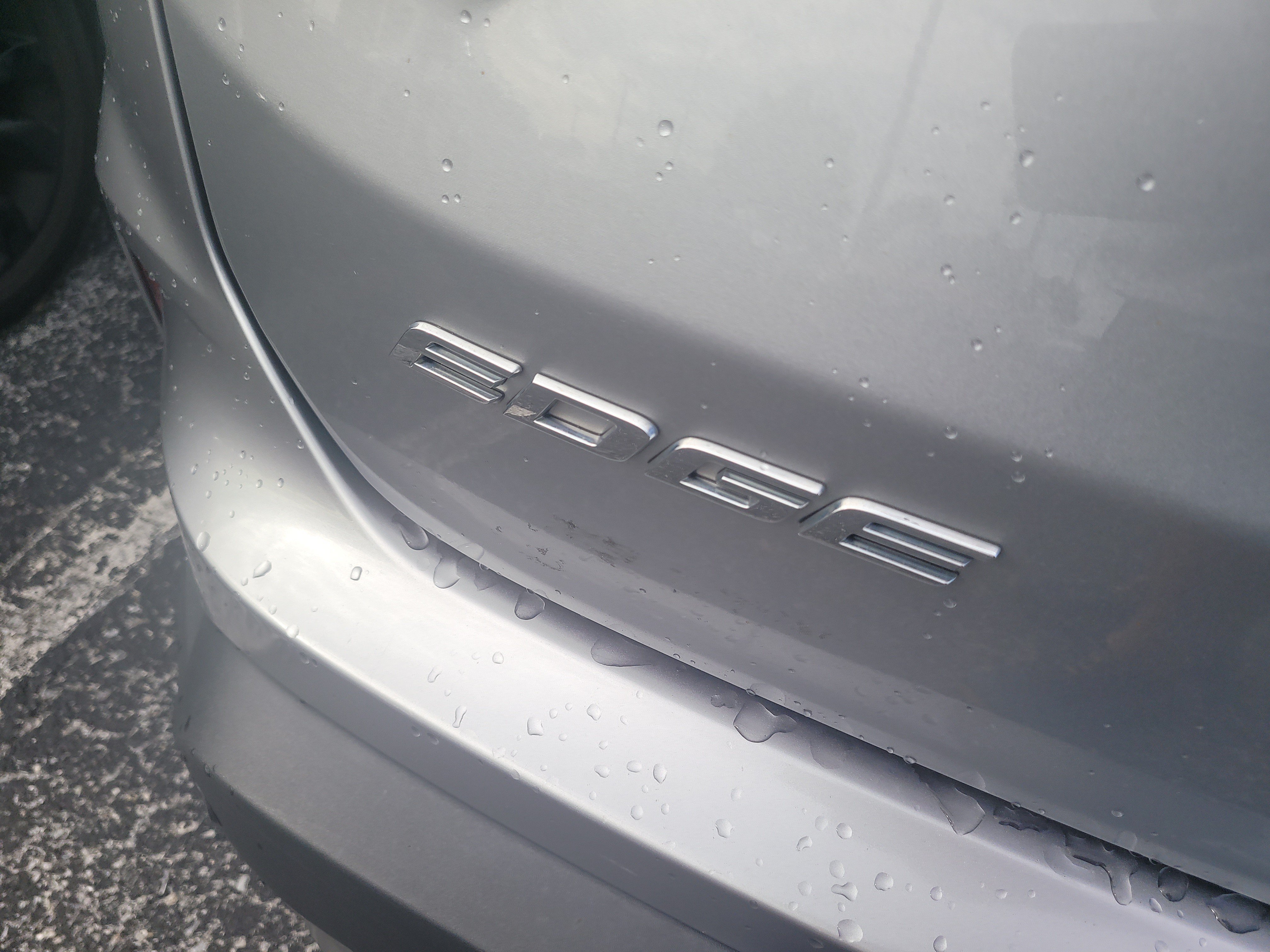 Used 2020 Ford Edge Titanium w/ Equipment Group 301A AWD/4WD image 11