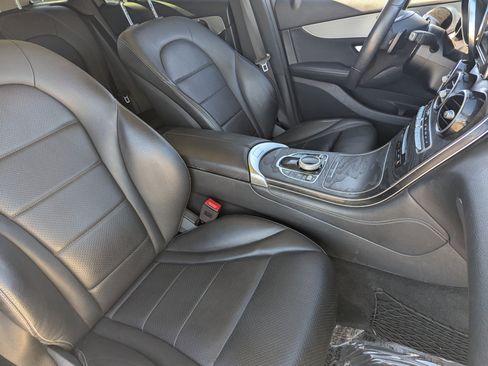 Used 2019 Mercedes-Benz GLC 300 image 8