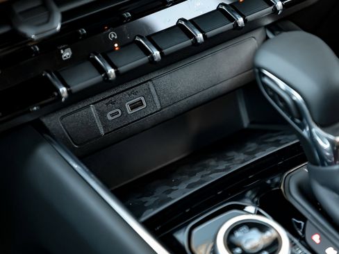 New 2026 GMC Canyon AT4 image 35