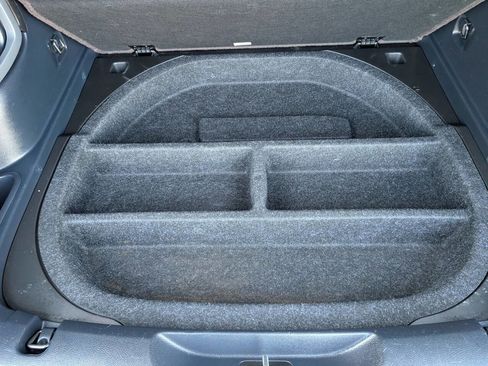 Used 2015 Jeep Cherokee Limited w/ Luxury Group image 28