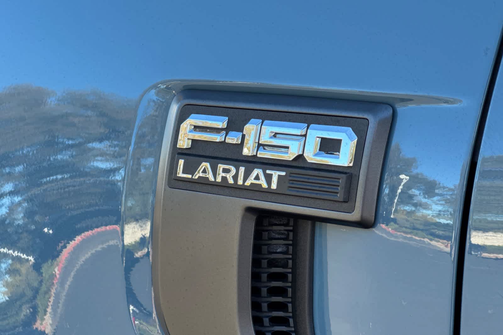 Certified 2023 Ford F150 Lariat AWD/4WD image 27