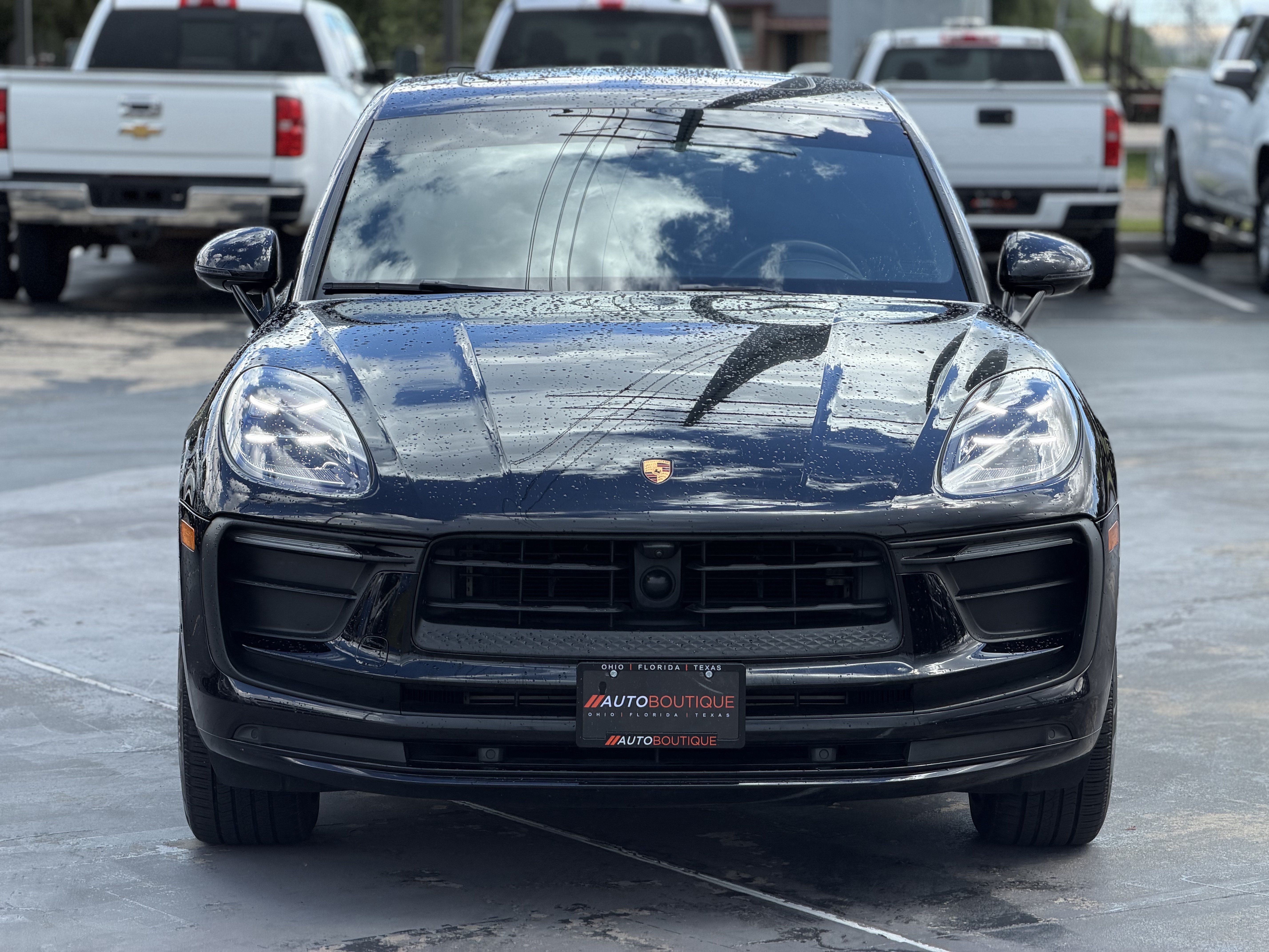 Used 2024 Porsche Macan AWD/4WD image 6
