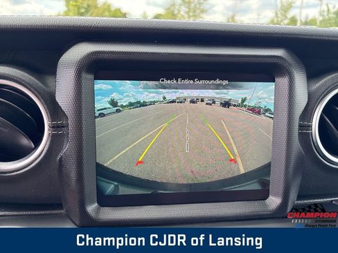 Used 2021 Jeep Wrangler Unlimited Sahara w/ Uconnect 4C Nav & Sound Group image 32