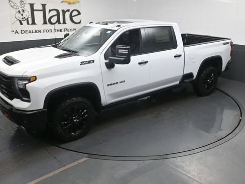 New 2026 Chevrolet Silverado 2500 LTZ w/ LTZ Plus Package AWD/4WD image 22