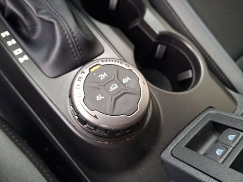 Used 2023 Ford Bronco Black Diamond image 24