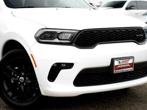 Used 2023 Dodge Durango GT image 3