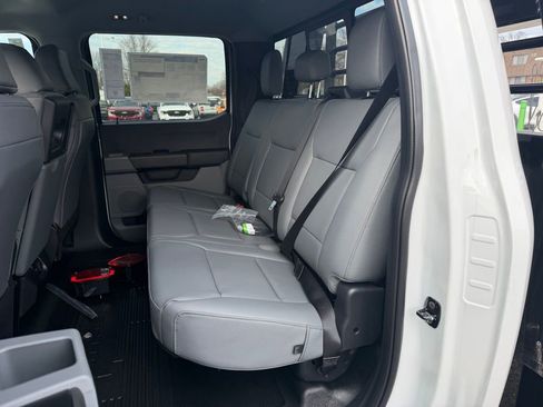 New 2026 Ford F550 4x4 Crew Cab image 23