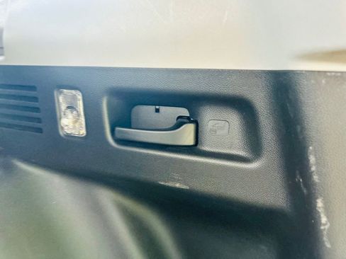 Used 2017 Honda CR-V EX-L image 31