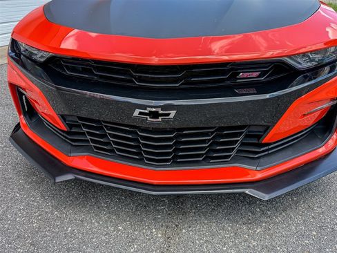 Used 2019 Chevrolet Camaro SS RWD image 13