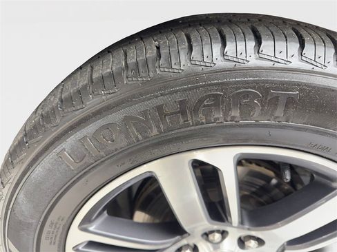 Used 2022 Ford Expedition Max Limited image 96