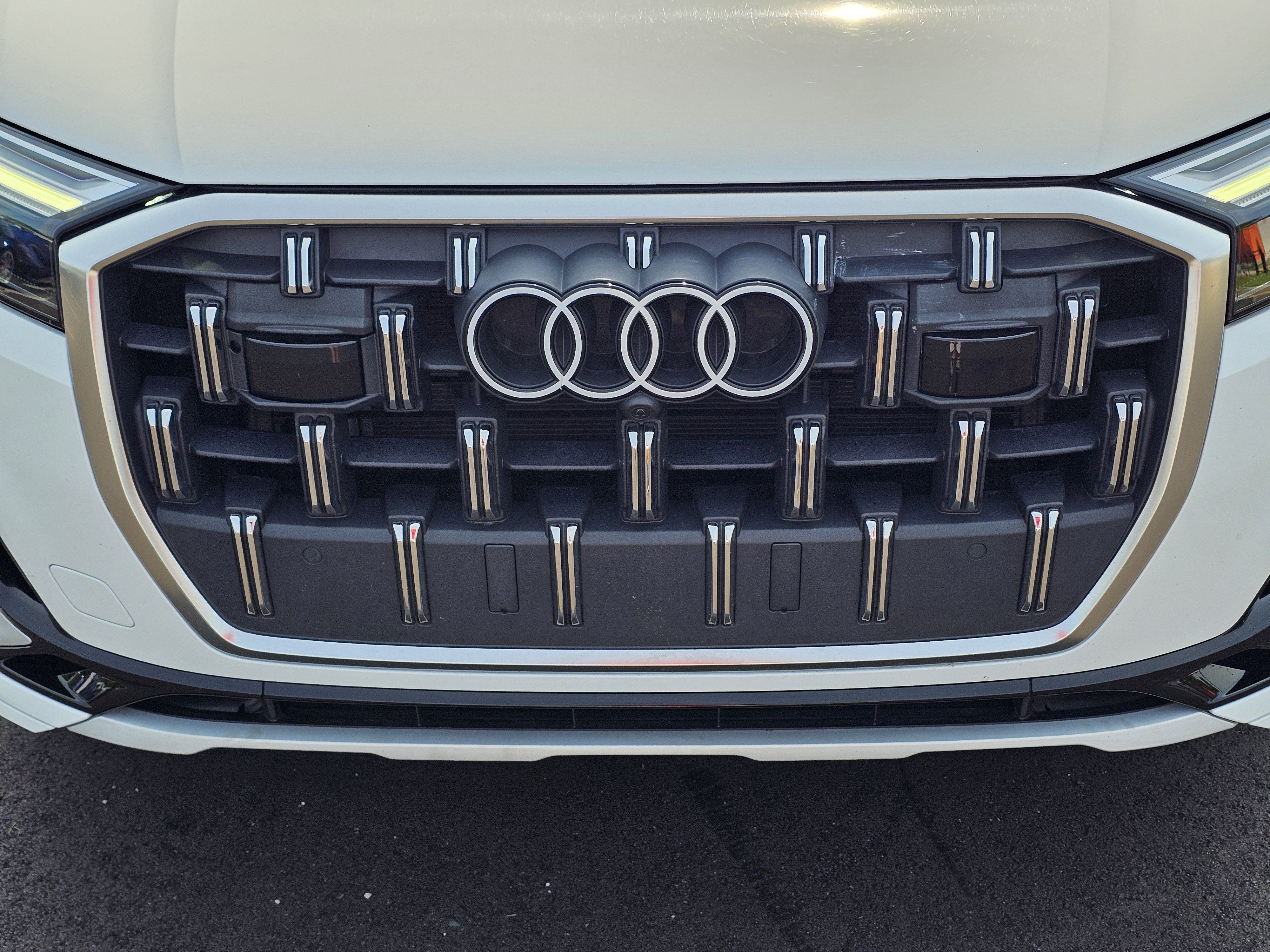 Used 2025 Audi Q7 3.0T Premium Plus AWD/4WD image 4