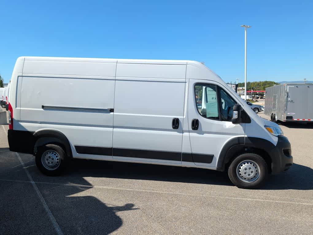 Used 2024 RAM ProMaster 2500 w/ Convenience Group FWD image 26