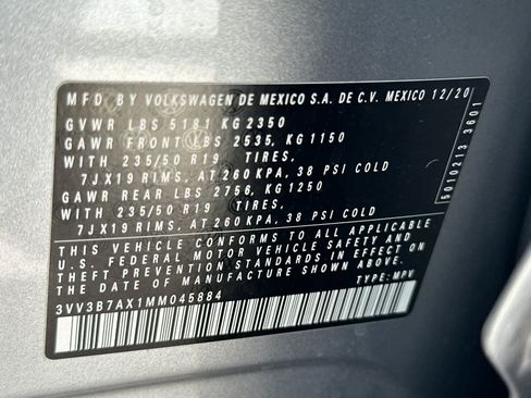 Used 2021 Volkswagen Tiguan SEL FWD image 30