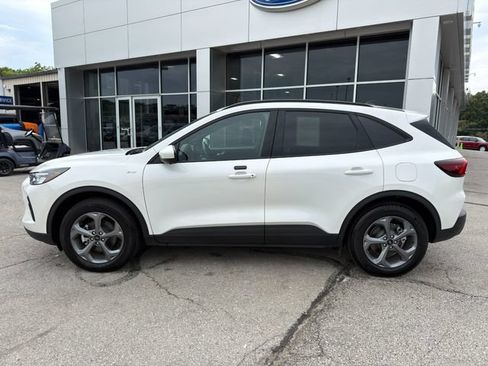 Used 2026 Ford Escape ST-Line Select w/ Tech Pack #2 AWD/4WD image 4