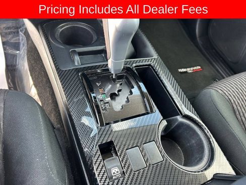 Used 2022 Toyota 4Runner TRD Off-Road AWD/4WD image 11