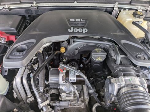 Used 2021 Jeep Wrangler Unlimited Rubicon image 21