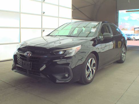 Used 2025 Subaru Legacy Premium AWD/4WD image 1