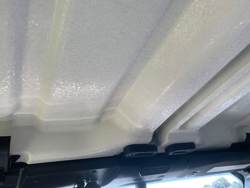 Used 2021 Jeep Wrangler Unlimited Sahara AWD/4WD image 19
