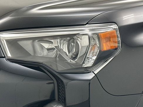 Certified 2023 Toyota 4Runner TRD Off-Road Premium w/ Moonroof Package image 23