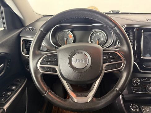 Used 2019 Jeep Cherokee Limited AWD/4WD image 8