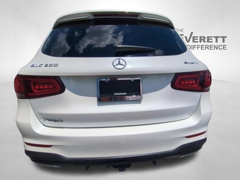 Used 2021 Mercedes-Benz GLC 300 4MATIC image 5