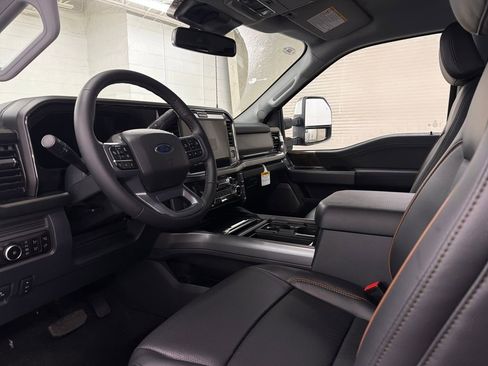 New 2026 Ford F250 Lariat w/ Lariat Premium Package image 6