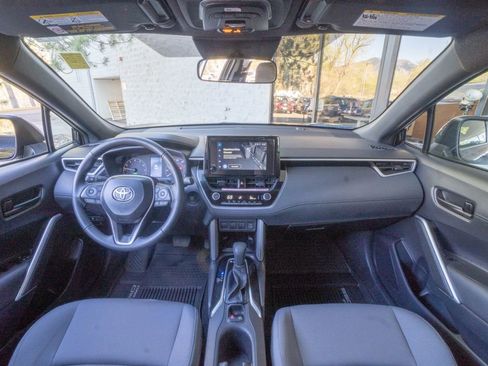 Used 2025 Toyota Corolla Cross AWD Hybrid image 15