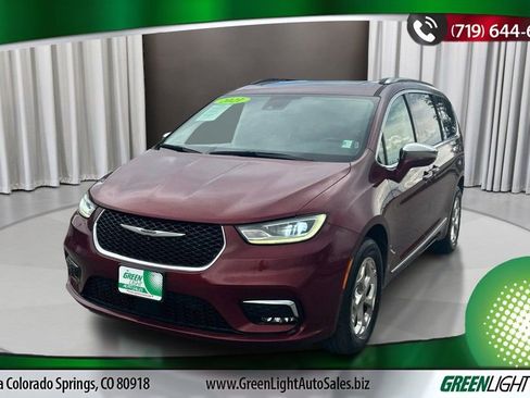 Used 2021 Chrysler Pacifica Limited w/ Premium & Safety Sphere Group AWD/4WD image 1