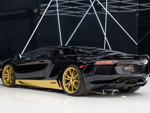 Used 2017 Lamborghini Aventador LP 700-4 image 12