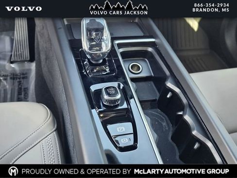 New 2026 Volvo XC60 B5 Plus w/ Protection Package Premier AWD/4WD image 19