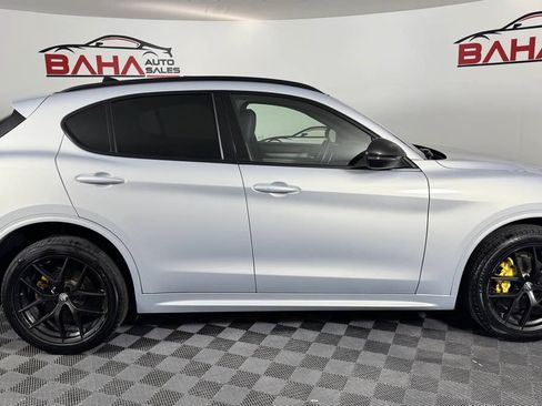 Used 2020 Alfa Romeo Stelvio Ti Sport w/ Quick Order Package 22S Sport AWD/4WD image 7