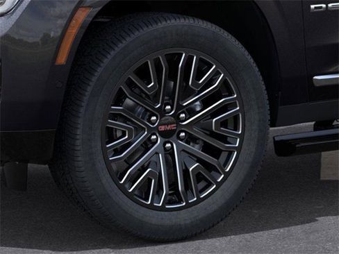 New 2026 GMC Yukon XL Denali w/ Denali Reserve Package image 9